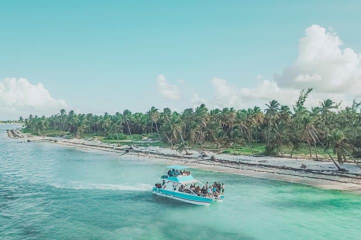 Punta Cana Adults-Only Snorkel & Seafood Feast: Premium Catamaran Adventure - 8