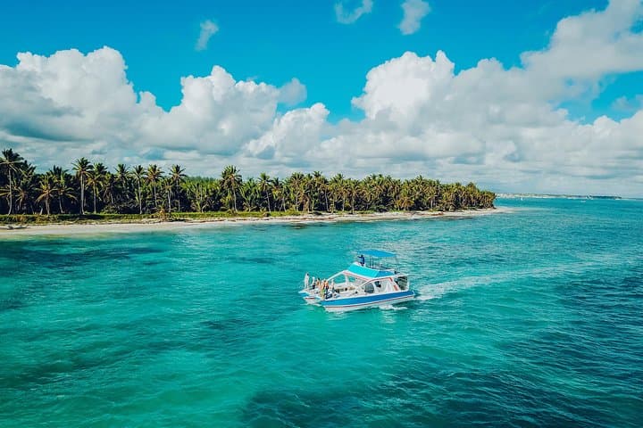 Punta Cana Adults-Only Snorkel & Seafood Feast: Premium Catamaran Adventure - 4