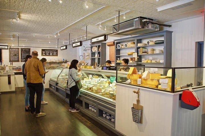 Williamsburg Food & Walking Tour: The Best Bites of Brooklyn - 7