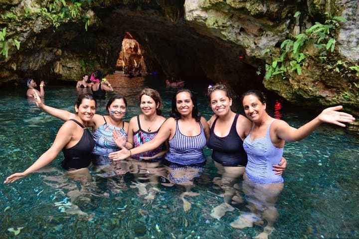 Aventura 4x4 en ATV en Punta Cana: Cueva Subterránea, Playa Macao y Sabores Locales - 8