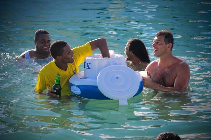 Barco de Fiesta en Punta Cana: Snorkel, Avistamiento de Delfines y Natación en Piscina Natural - 8