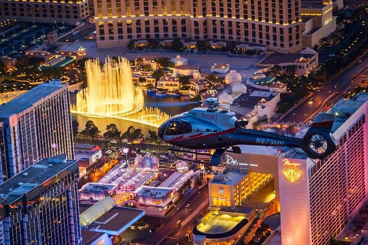 Las Vegas Strip Night Flight by Helicopter: Sparkling City Lights Tour - 5