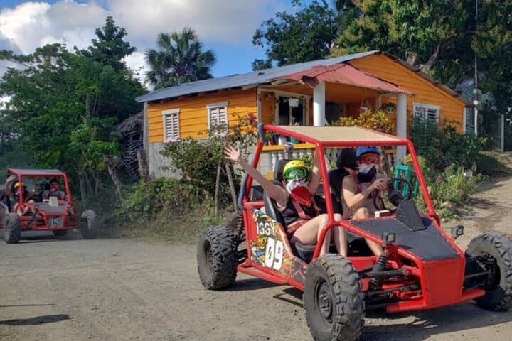 Aventura en Super Buggy en Ámbar Cove/Bahía de Taíno: Adrenalina y Cultura Auténtica - 5