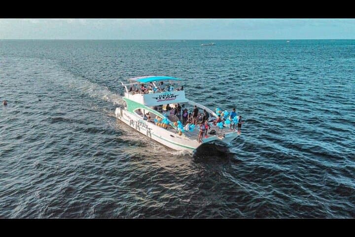 Punta Cana Adult-Only Party Boat: Snorkeling, Music & Natural Pool Adventure - 3