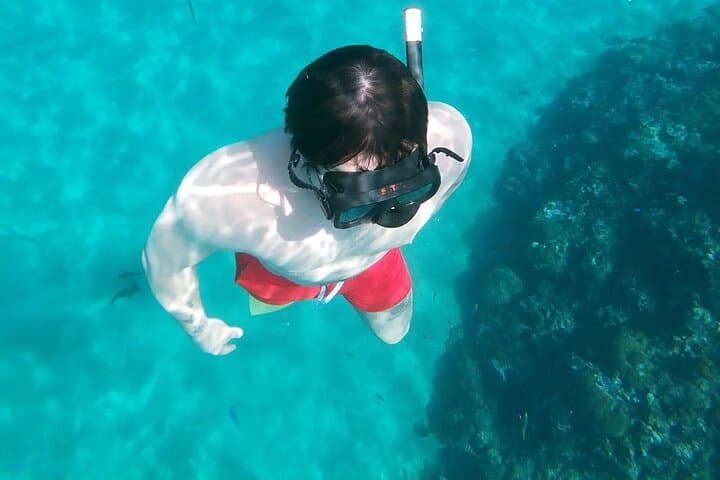 Amber Cove y Taino Bay: Alquiler Privado de Fiesta en Catamarán Blue Sky con Snorkel - 8