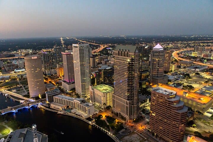 Tampa Romantic Helicopter Tour with Champagne & Roses - 5