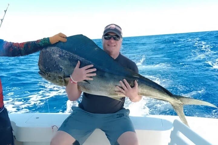 Pesca Profesional en Alta Mar y Crucero de Fiesta en Punta Cana - 6