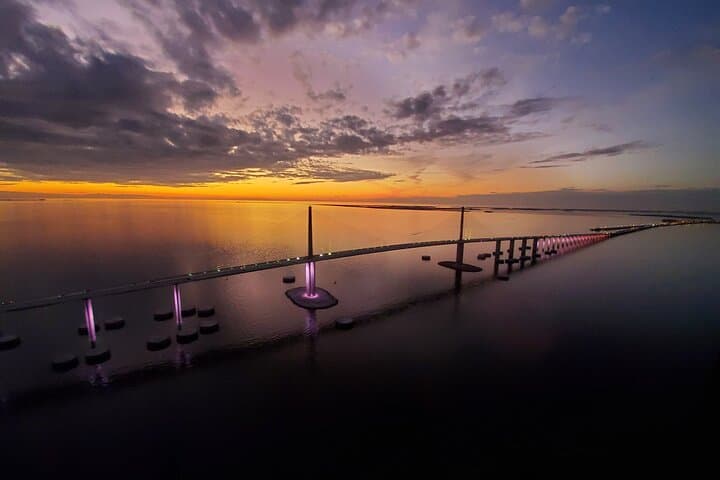 Tampa Romantic Helicopter Tour with Champagne & Roses - 4