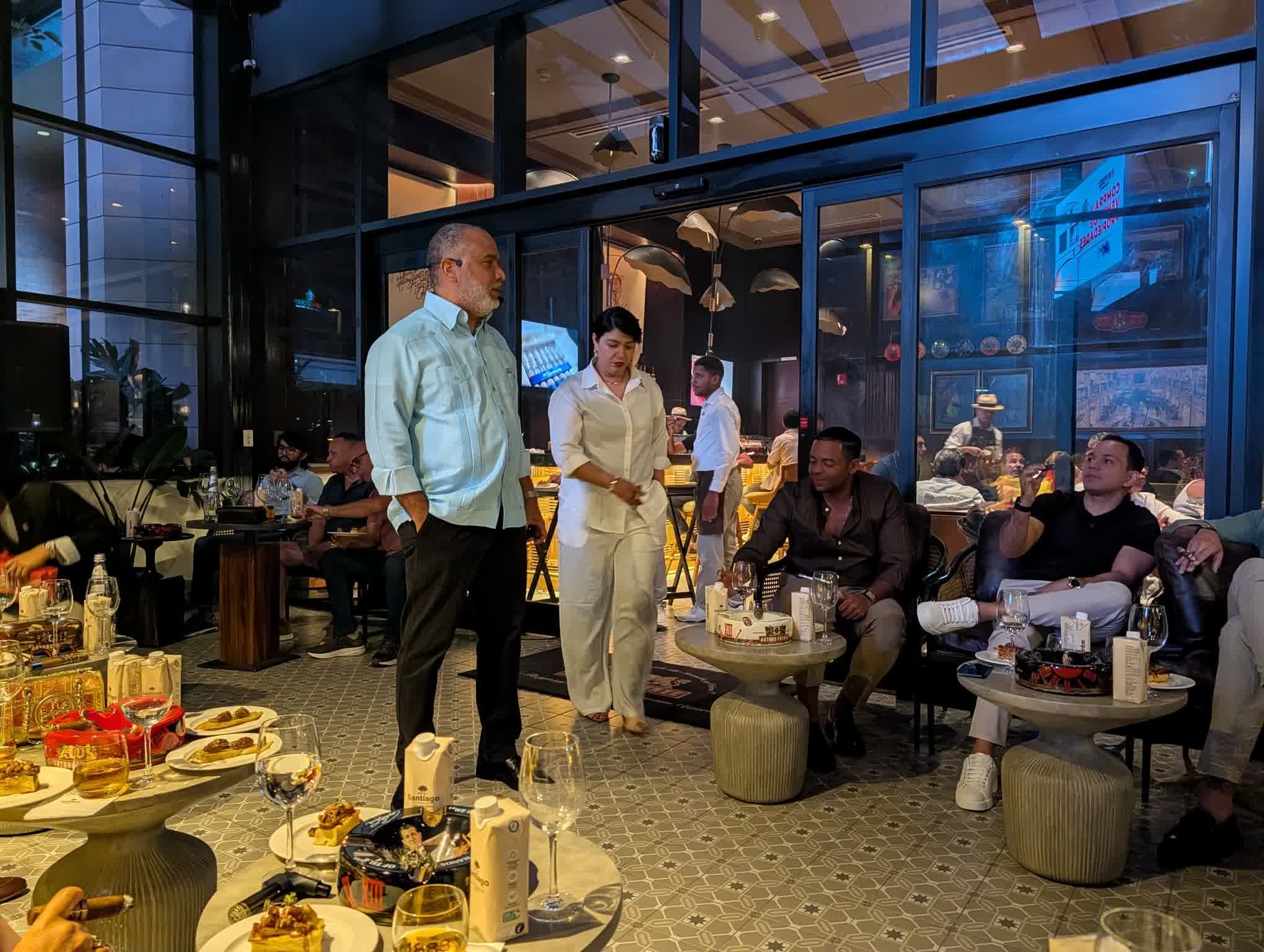 Arturo Fuente Don Carlos & Brugal 1888 - The Cigar Experience